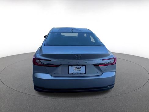 Used 2025 Toyota Camry LE image 12