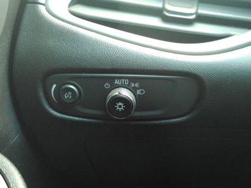 Used 2023 Chevrolet Malibu LT w/ Redline Edition FWD image 32