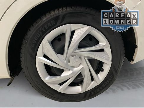 Used 2024 Subaru Impreza 2.0i AWD/4WD image 18