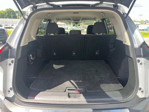 Used 2022 Nissan Rogue SV image 18