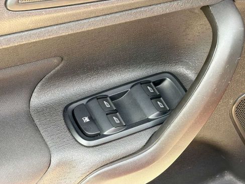 Used 2019 Ford Fiesta SE w/ Cold Weather Package FWD image 14