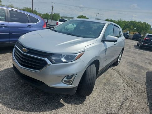 Used 2018 Chevrolet Equinox LT AWD/4WD image 2