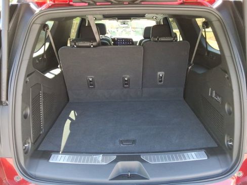 Certified 2026 Chevrolet Suburban High Country w/ Sun And Tow Package image 18