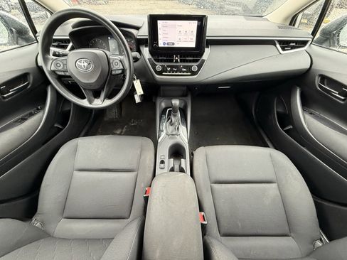 Used 2024 Toyota Corolla LE image 14