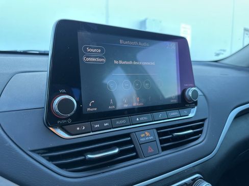 Certified 2020 Nissan Altima 2.5 S image 9