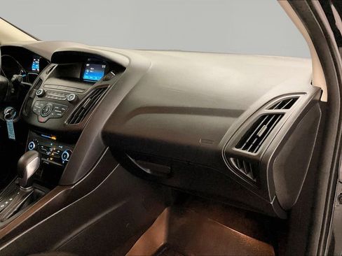 Used 2018 Ford Focus SE image 21