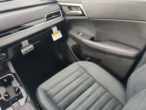 New 2026 Mitsubishi Outlander AWD image 19