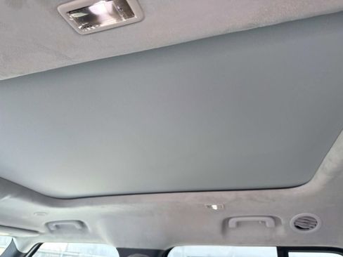 New 2025 Land Rover Defender 130 V8 image 8