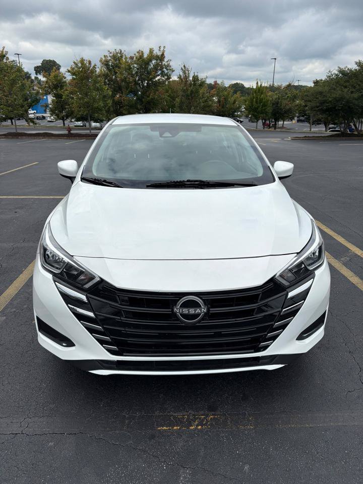 Used 2024 Nissan Versa S w/ S Plus Package FWD image 2