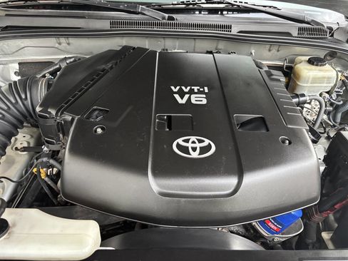 Used 2007 Toyota 4Runner SR5 image 32