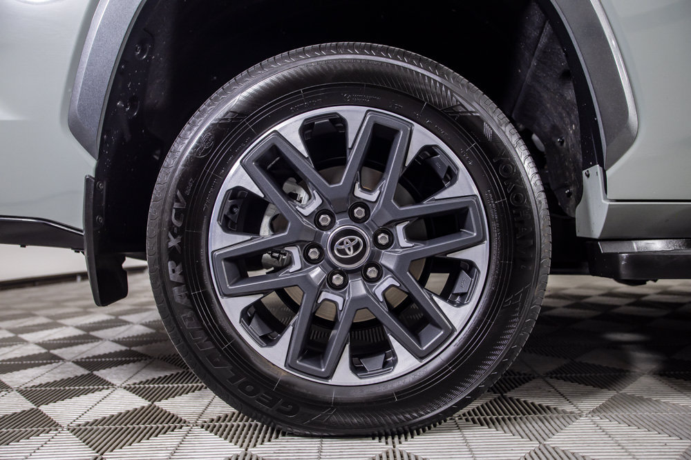 Used 2025 Toyota Sequoia Limited AWD/4WD image 50