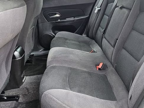 Used 2015 Chevrolet Cruze LT FWD image 7