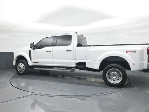 Used 2025 Ford F450 Lariat w/ Chrome Package image 29