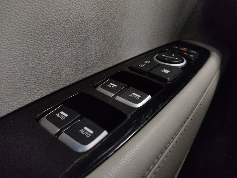 Used 2019 Kia Sorento SX w/ SX Touring Package FWD image 27