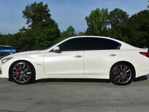 Used 2017 INFINITI Q50 Red Sport 400 AWD/4WD image 9