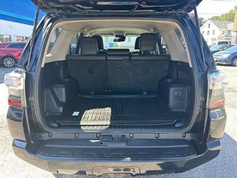 Used 2021 Toyota 4Runner Venture image 13
