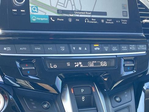 New 2026 Honda Odyssey Touring image 18