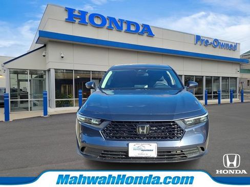 Used 2025 Honda Accord LX image 2