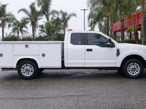 Used 2019 Ford F250 XL w/ STX Appearance Package image 11