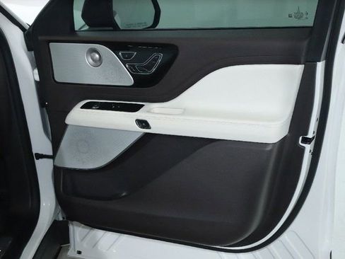 Used 2023 Lincoln Aviator Black Label w/ Jet Package image 35