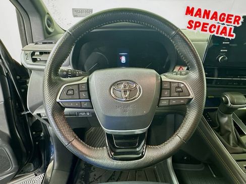 Used 2023 Toyota Sienna XLE Woodland Edition AWD/4WD image 13