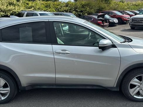 Used 2019 Honda HR-V EX image 12