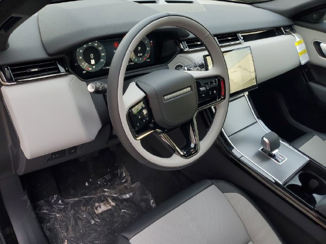 New 2026 Land Rover Range Rover Velar S AWD/4WD image 17