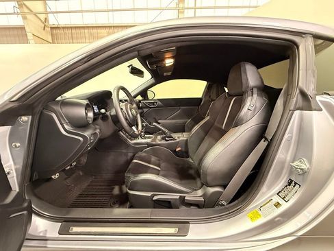 Used 2023 Toyota GR86 Premium RWD image 17