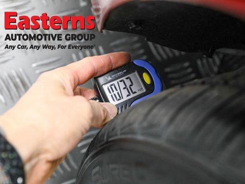 Used 2023 Toyota Camry XLE w/ Navigation Package image 28