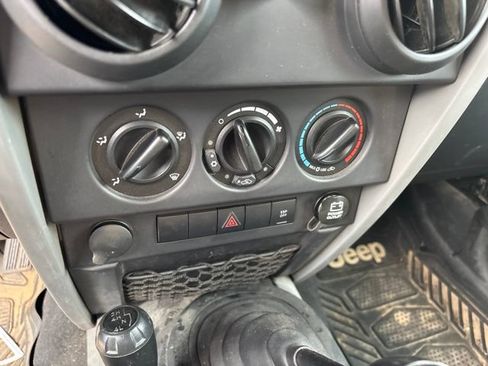 Used 2009 Jeep Wrangler X AWD/4WD image 11