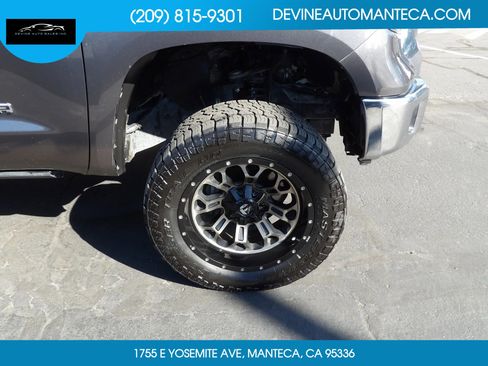 Used 2014 Toyota Tundra SR5 w/ SR5 Upgrade Package image 8