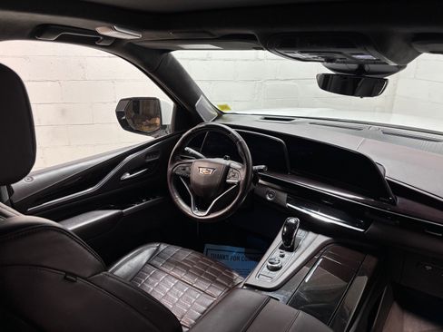 Used 2023 Cadillac Escalade Premium Luxury Platinum AWD/4WD image 35