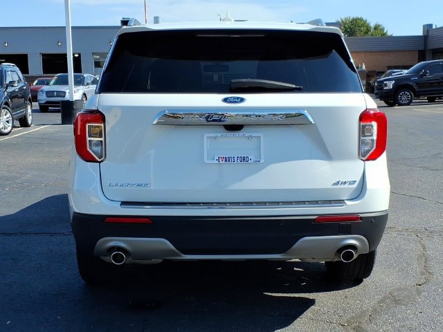 Used 2023 Ford Explorer Limited w/ Limited Technology Package AWD/4WD image 7