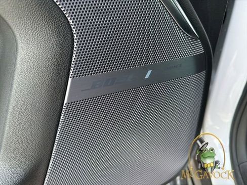 Used 2023 GMC Yukon Denali Ultimate w/ LPO, Floor Liner Package image 9