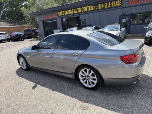 Used 2011 BMW 528i Sedan RWD image 2