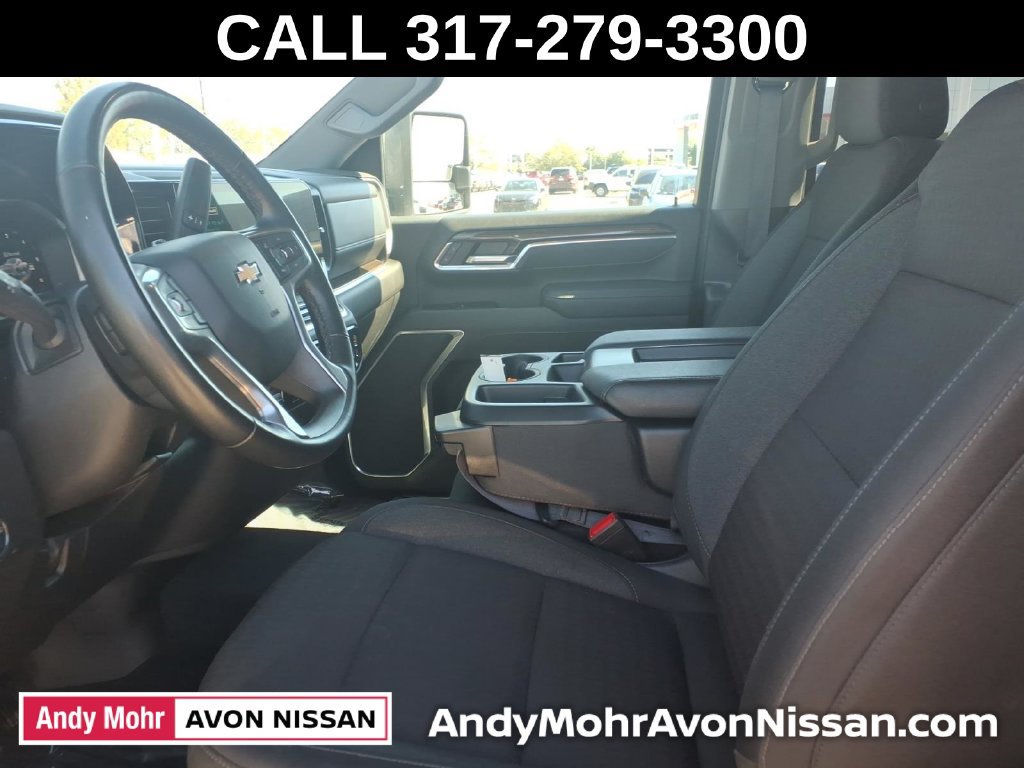 Used 2025 Chevrolet Silverado 3500 LT w/ Safety Package AWD/4WD image 19