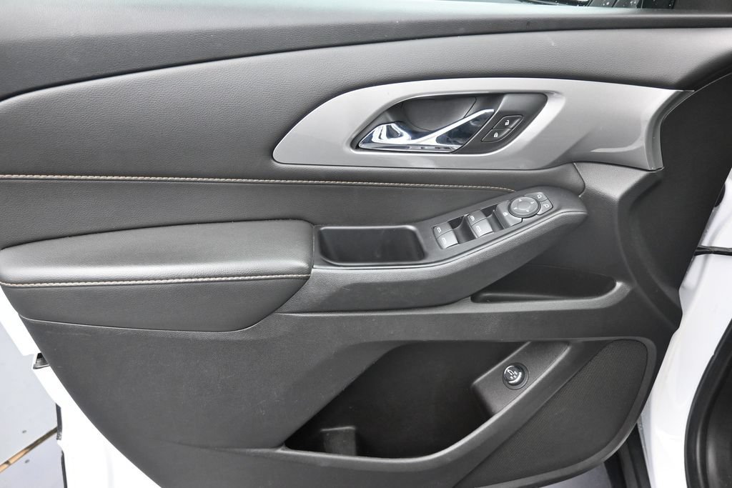 Used 2019 Chevrolet Traverse LT FWD image 11