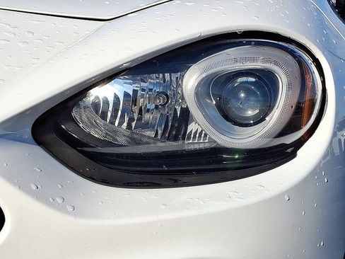 Used 2020 FIAT 124 Spider Abarth w/ Convenience Group RWD image 10
