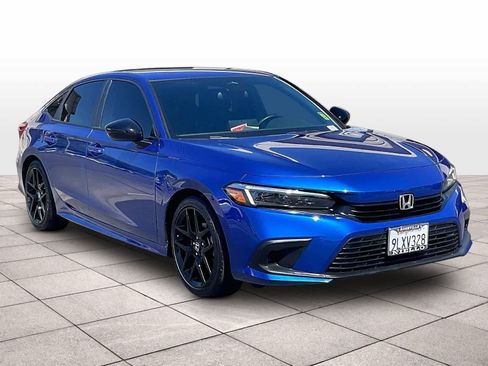 Used 2024 Honda Civic Sport image 2