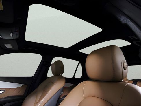 Used 2022 Mercedes-Benz GLC 43 AMG 4MATIC image 37