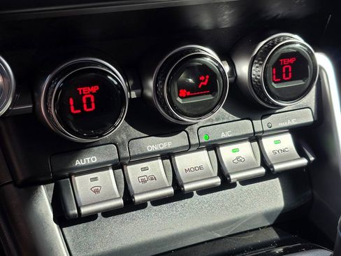 Used 2024 Toyota GR86 Premium image 40