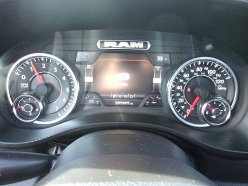 Used 2023 RAM 1500 Laramie image 21