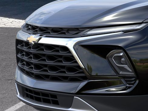 New 2026 Chevrolet Blazer LT w/ Sound & Technology Package AWD/4WD image 37