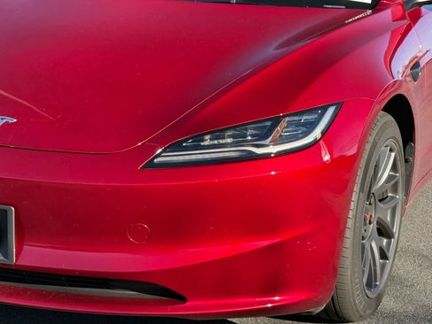 Used 2024 Tesla Model 3 Long Range image 10