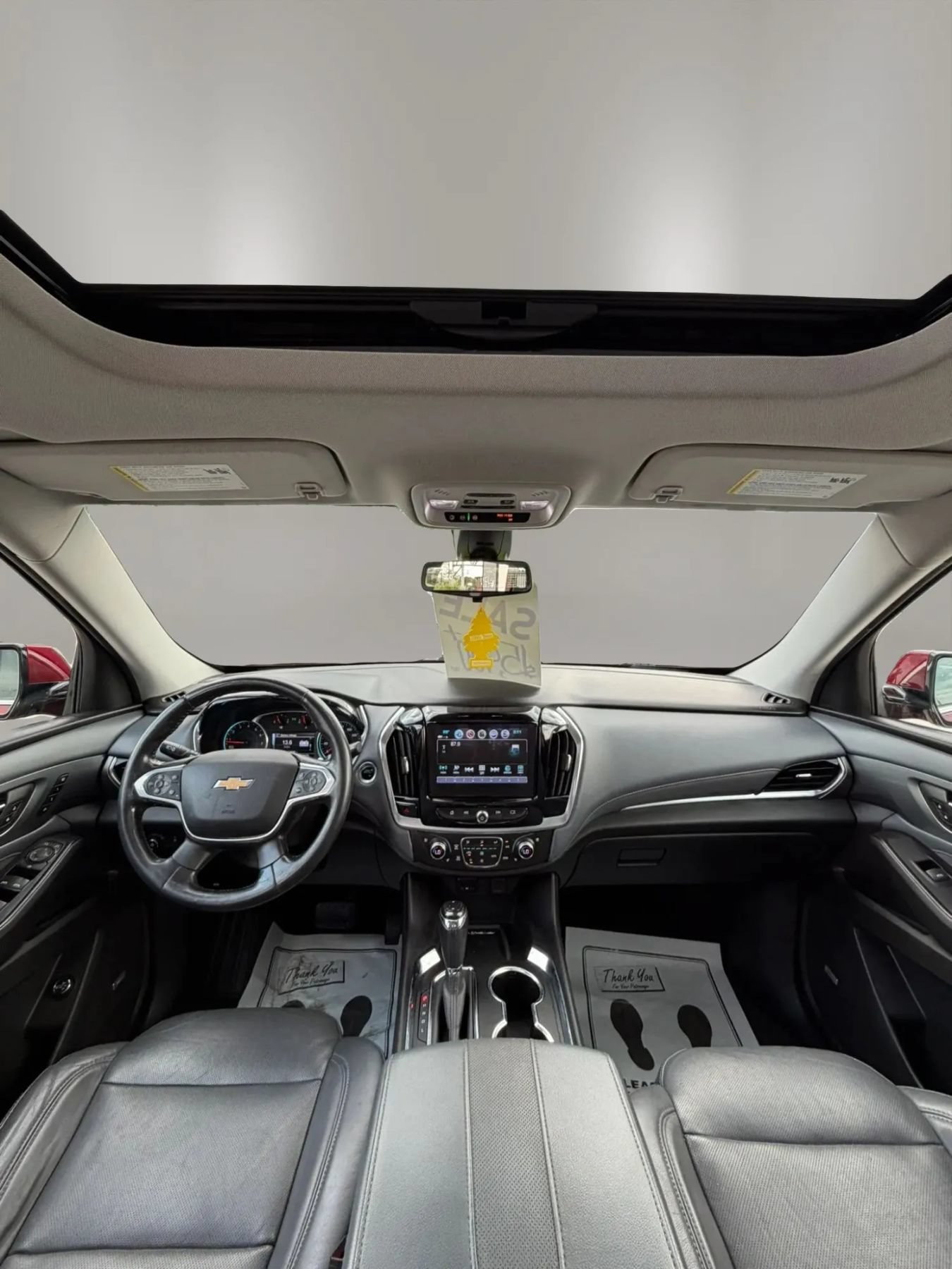Used 2018 Chevrolet Traverse Premier w/ Driver Confidence II Package FWD image 11