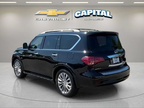 Used 2017 INFINITI QX80 4WD w/ Deluxe Technology Package image 3