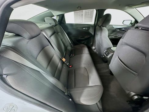 Used 2024 Chevrolet Malibu LT image 32