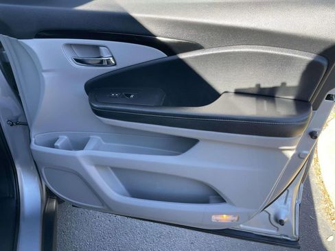 Used 2019 Honda Ridgeline RTL-E image 41