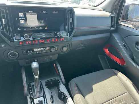 Used 2025 Nissan Frontier PRO-4X AWD/4WD image 12