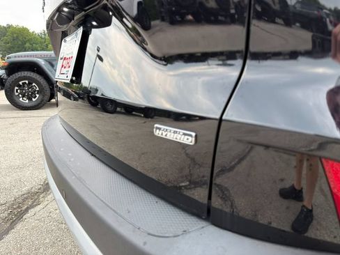 Used 2024 Ford Escape SE FWD image 11